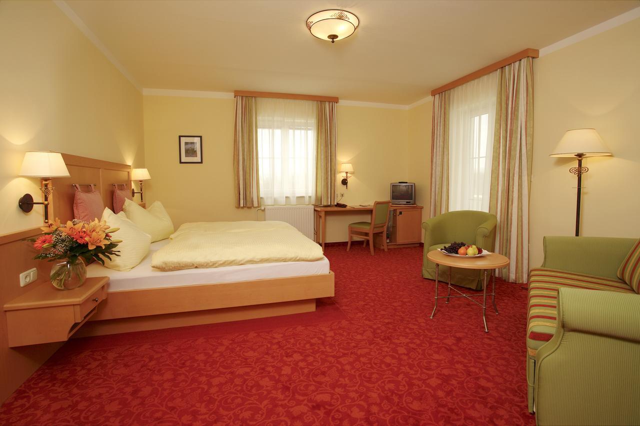Hotel Wachau Melk Bagian luar foto